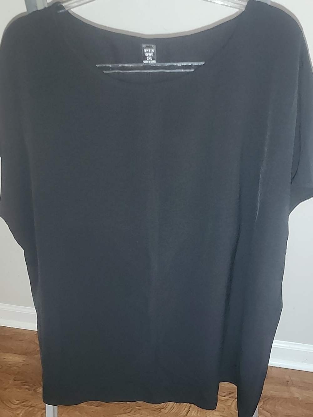 SHEIN Black Short Sleeve Crew Neck Tee